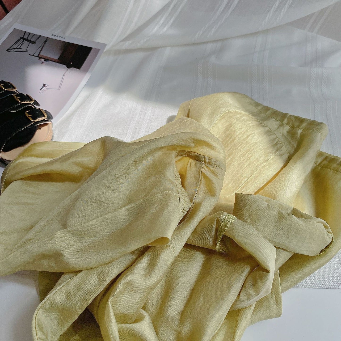 Unisex Trendy Year-round Essentials: Classic Korean-Style Plain Leisure Shirts for Infants & Toddlers