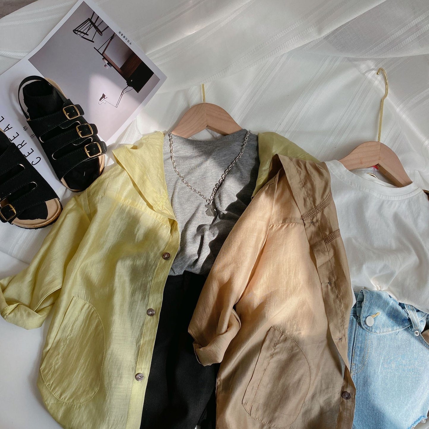 Unisex Trendy Year-round Essentials: Classic Korean-Style Plain Leisure Shirts for Infants & Toddlers