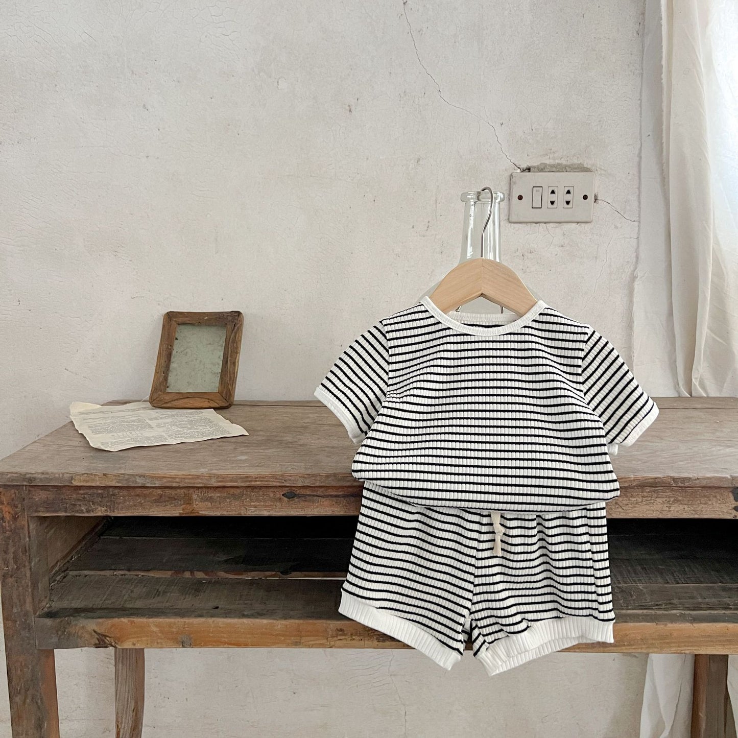 Tagless Unisex Fashion Stripes Cotton Short Sleeve Top Short Pants Suit (6mo-4 yrs)